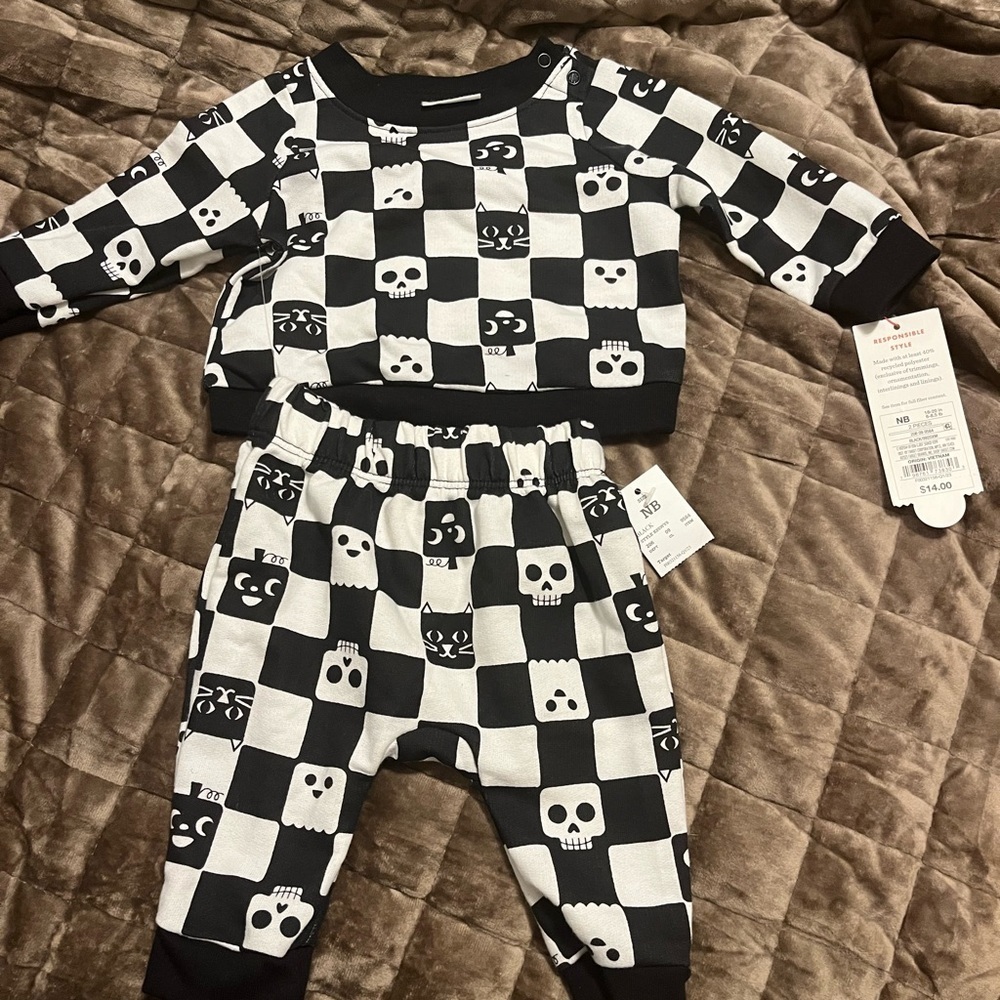 Kids Skull and Cat Checkered Pajama Set NWT - Picture 4 of 4